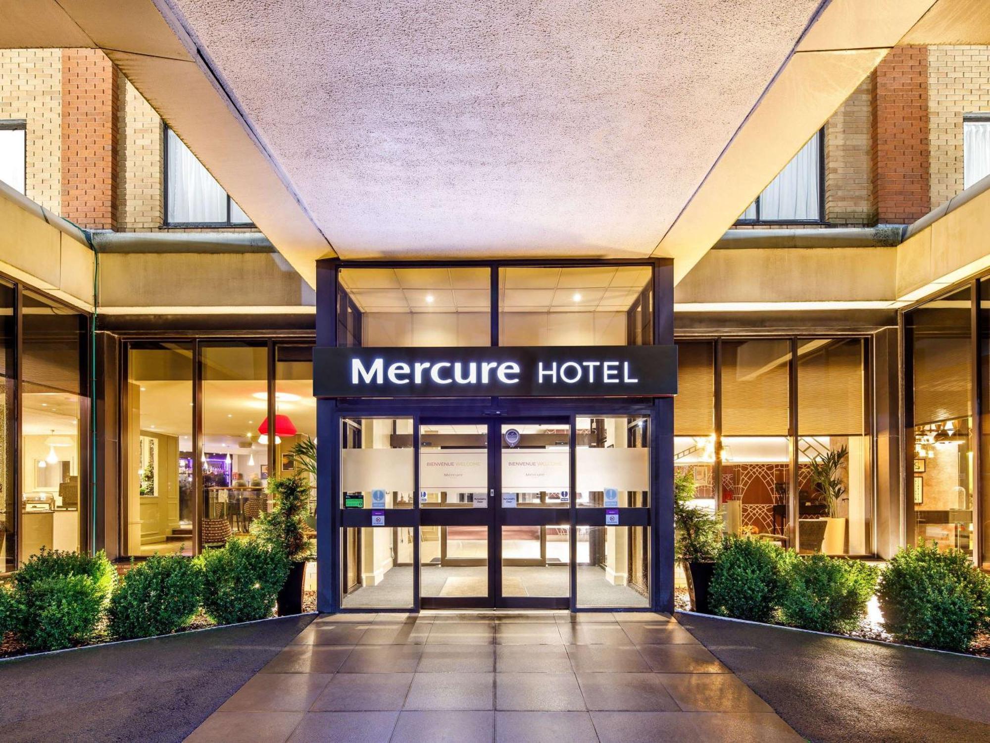 Mercure Telford Centre Hotel Экстерьер фото