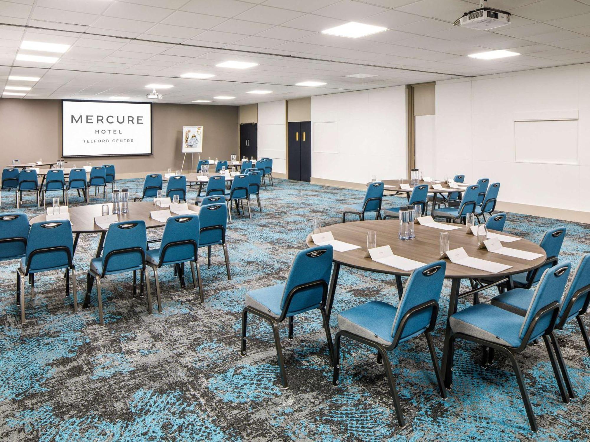 Mercure Telford Centre Hotel Экстерьер фото