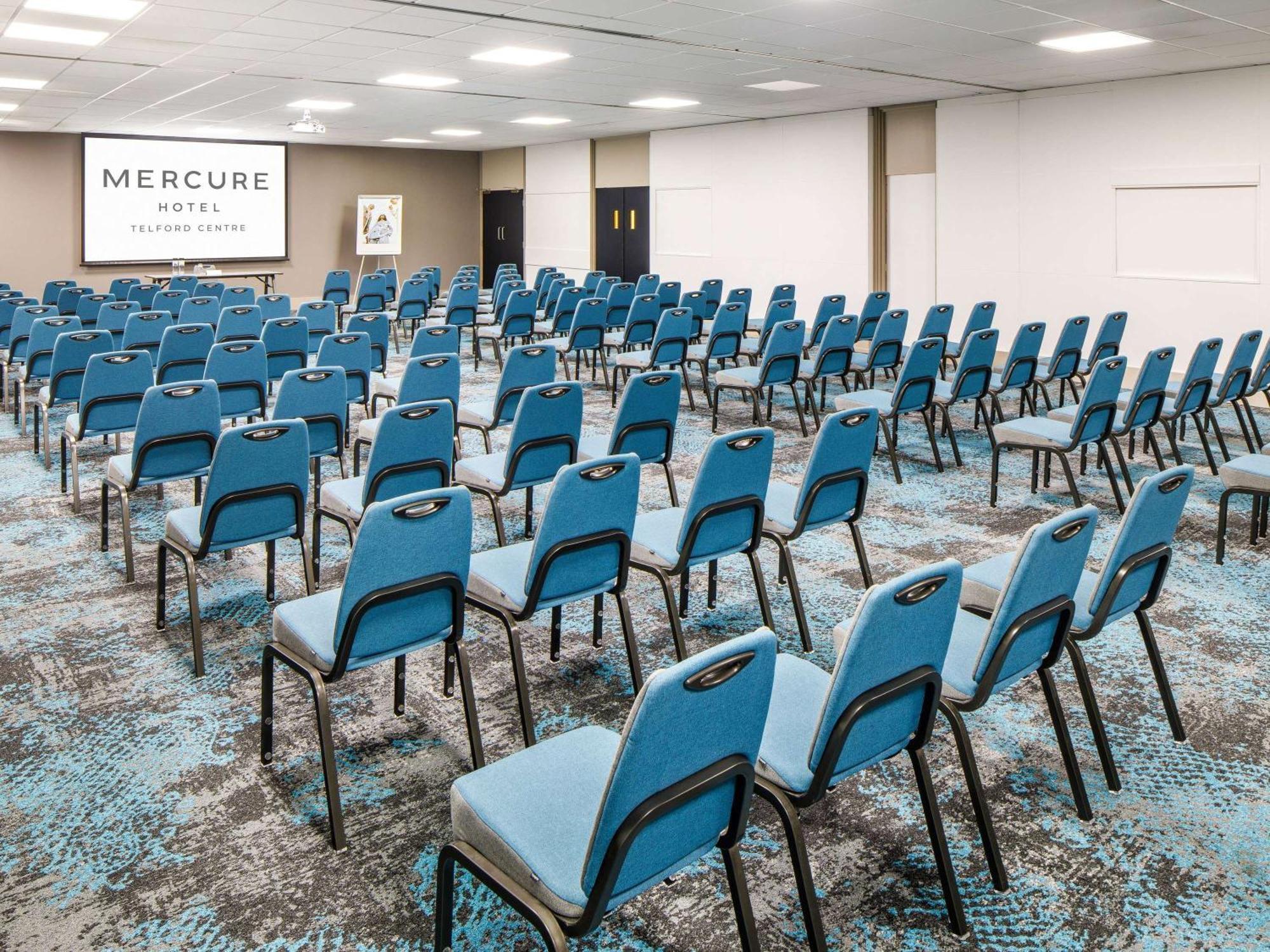 Mercure Telford Centre Hotel Экстерьер фото