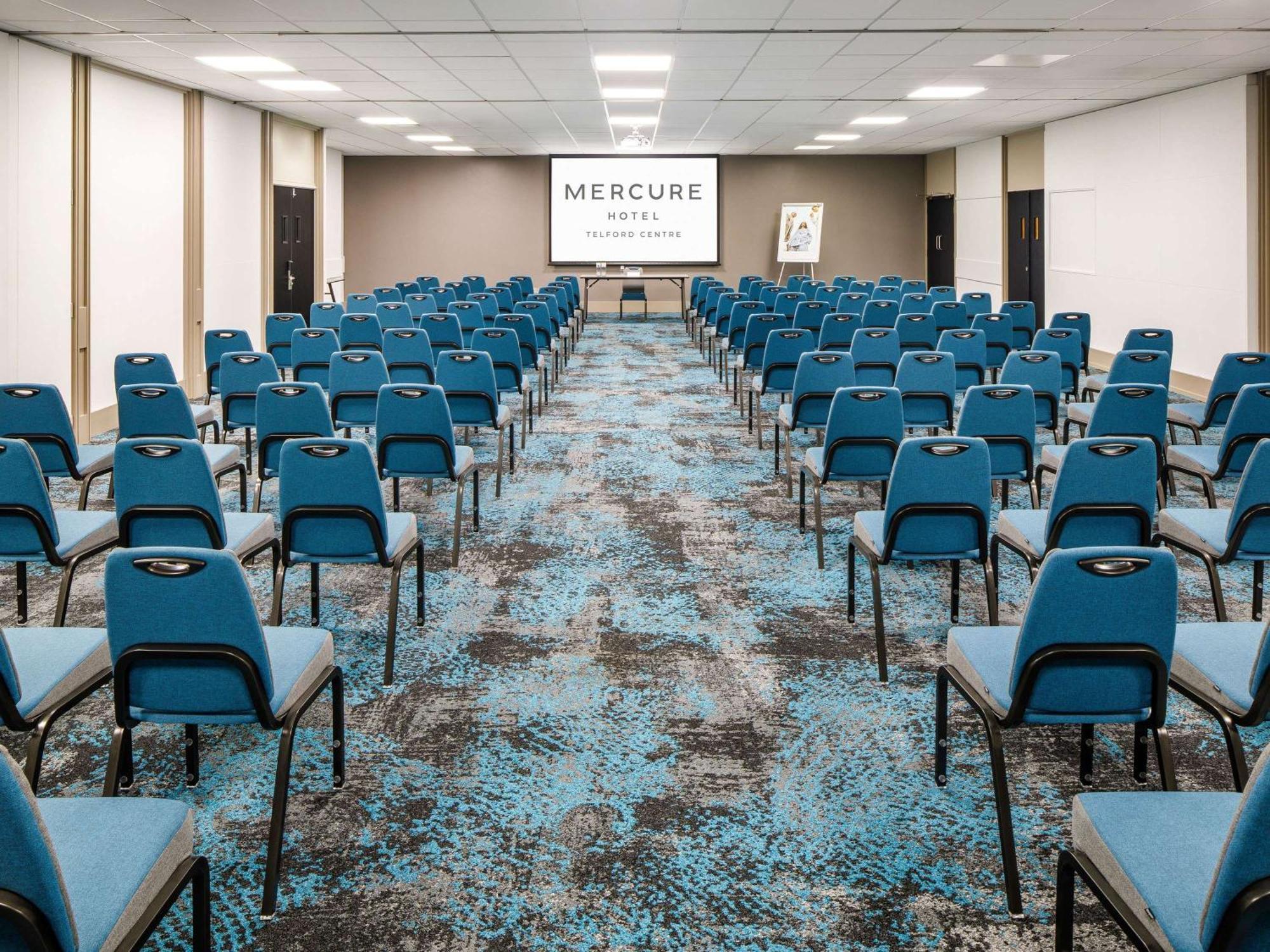 Mercure Telford Centre Hotel Экстерьер фото