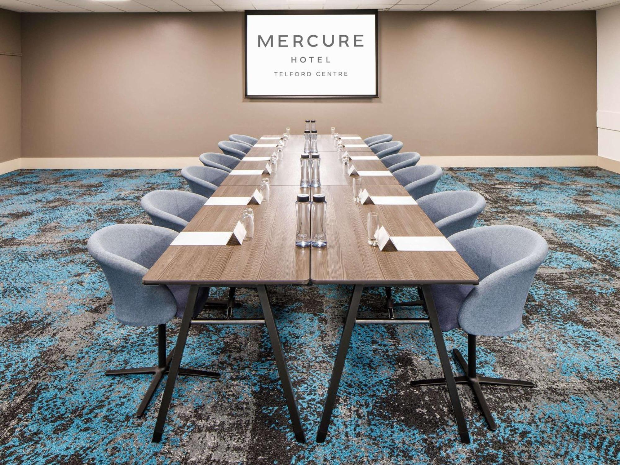 Mercure Telford Centre Hotel Экстерьер фото