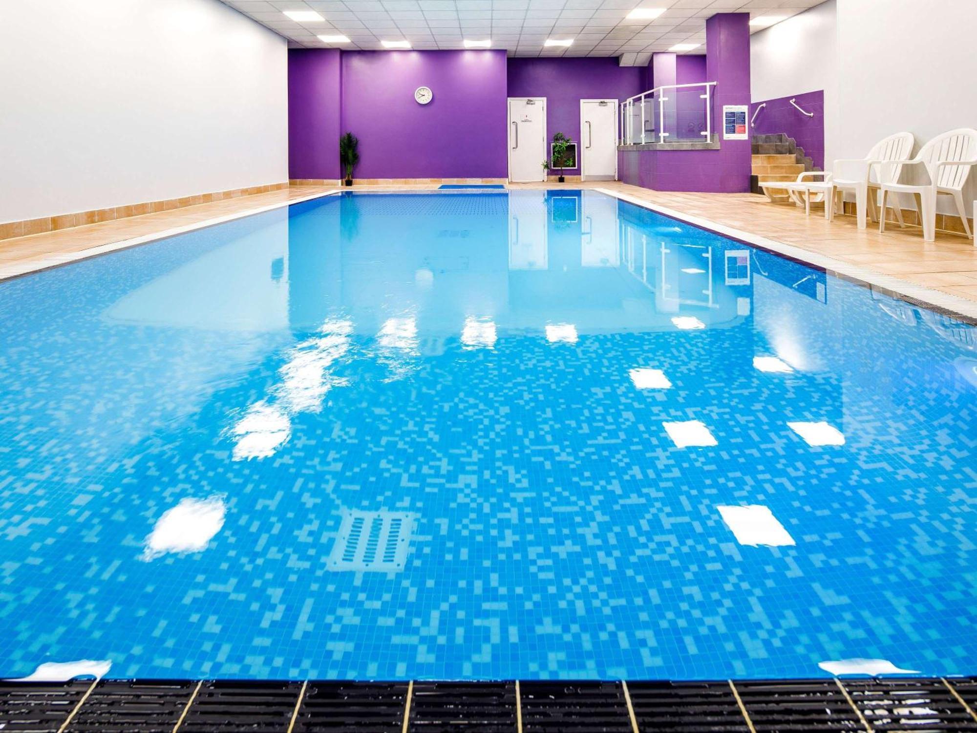 Mercure Telford Centre Hotel Экстерьер фото